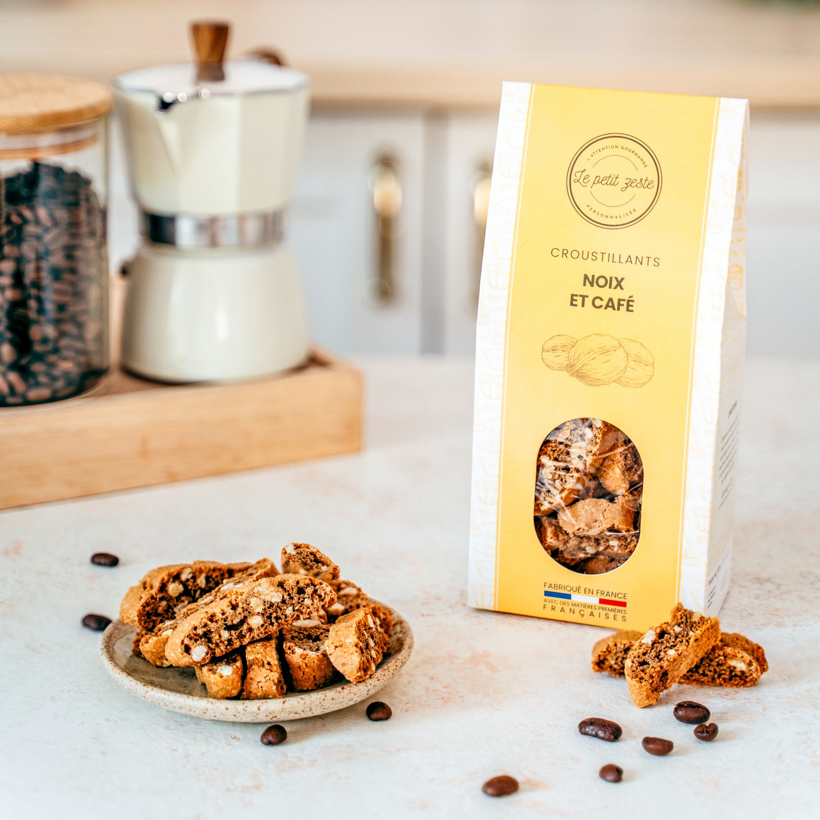 Biscuits croustillants aux noix et café  Le petit zeste 