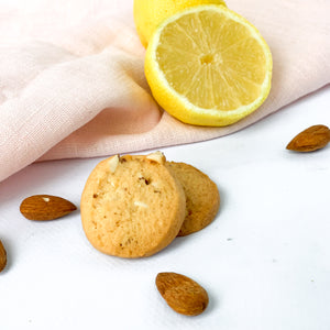 Le petit zeste - biscuits sablés au citron de menton et amandes 