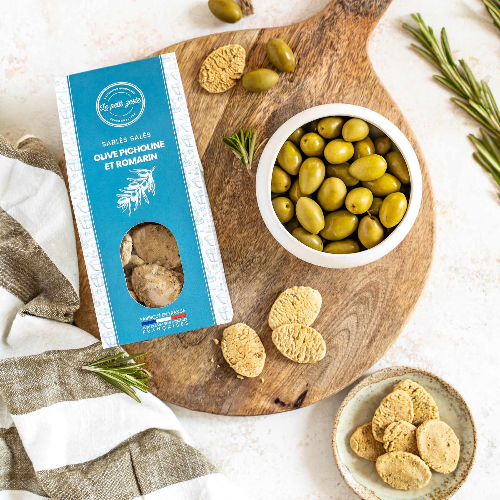 Biscuit sablé salé apéritif olives picholine et romarin le petit zeste 